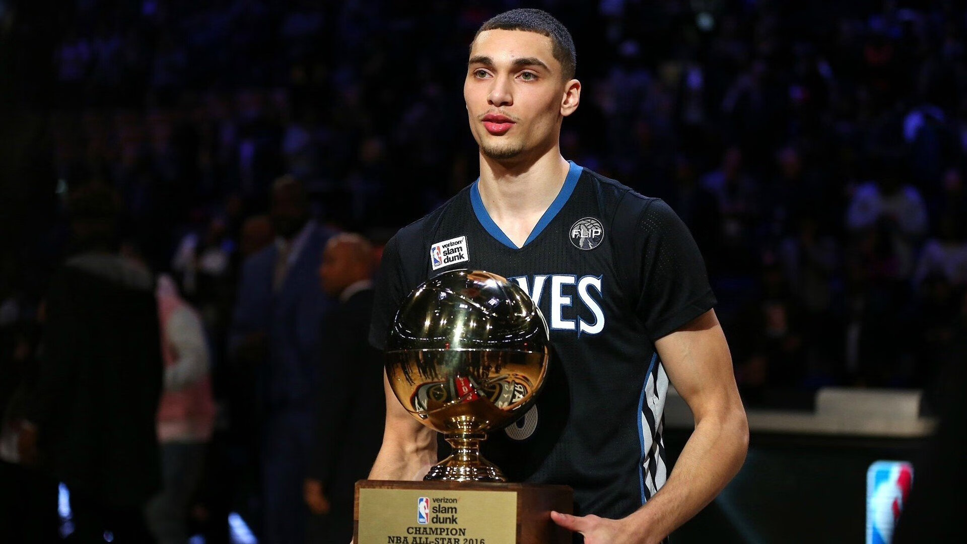 9体育-离谱!皇家社会队长鼓劲反成毒奶,Ming纪录之夜遭逆转,热刺留力欧冠埋雷